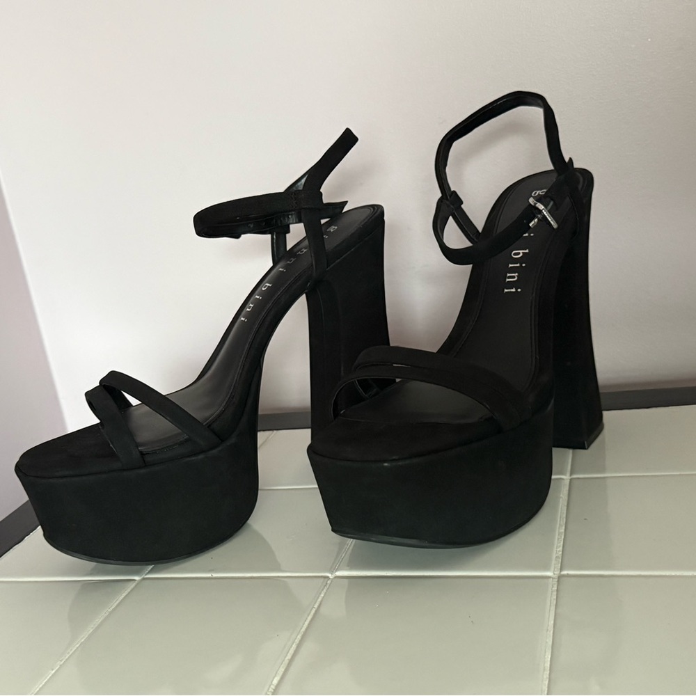 NWOT gianni bini black heels